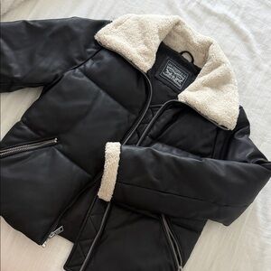 Levi's Black Puffer Jacket with Cream Collar